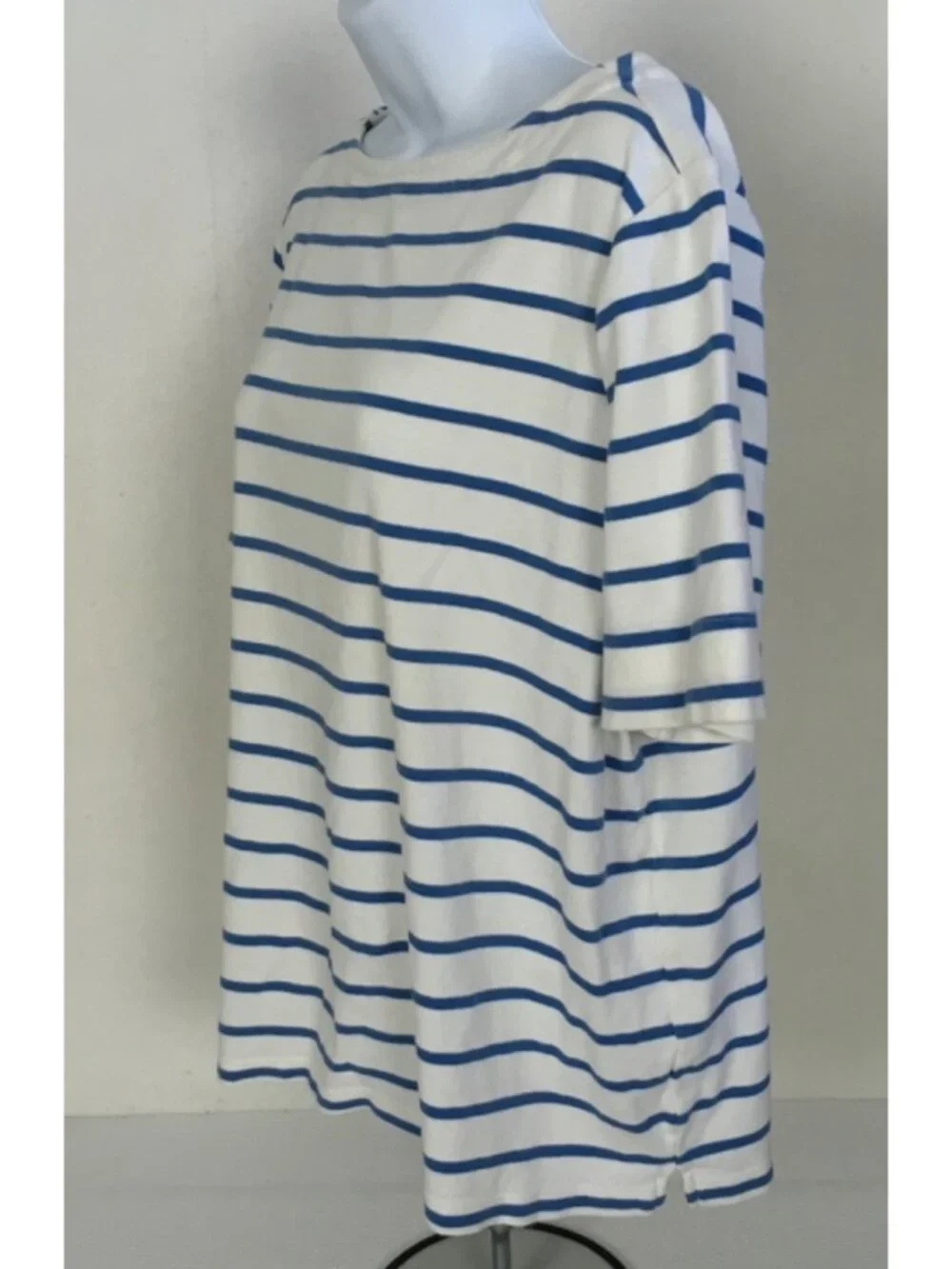 CJ Banks Top Women Size 1X White w Blue Stripes Short Sleeve T shirt Round Neck - Picture 4 of 14